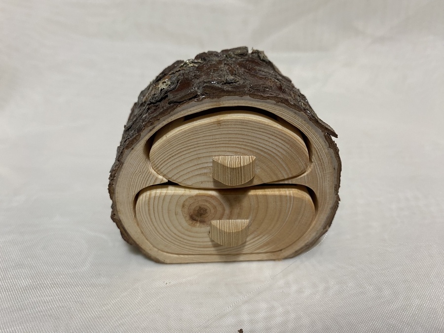 Pino resinero 2 cajones 7x4cm